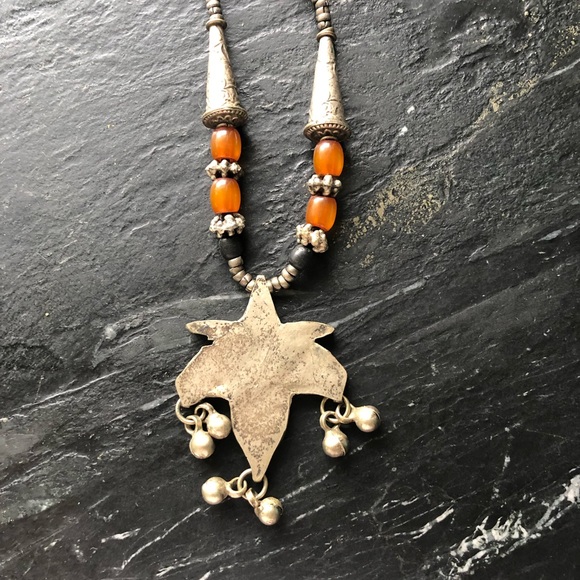 Boho silver and lapis necklace - Picture 4 of 4